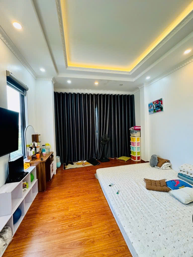 CC Bán nhà Ngõ 66 Tân Mai, Q. Hoàng Mai. 45M 6 Tầng Lô Góc, 3 mặt thoáng - KINH DOANH.